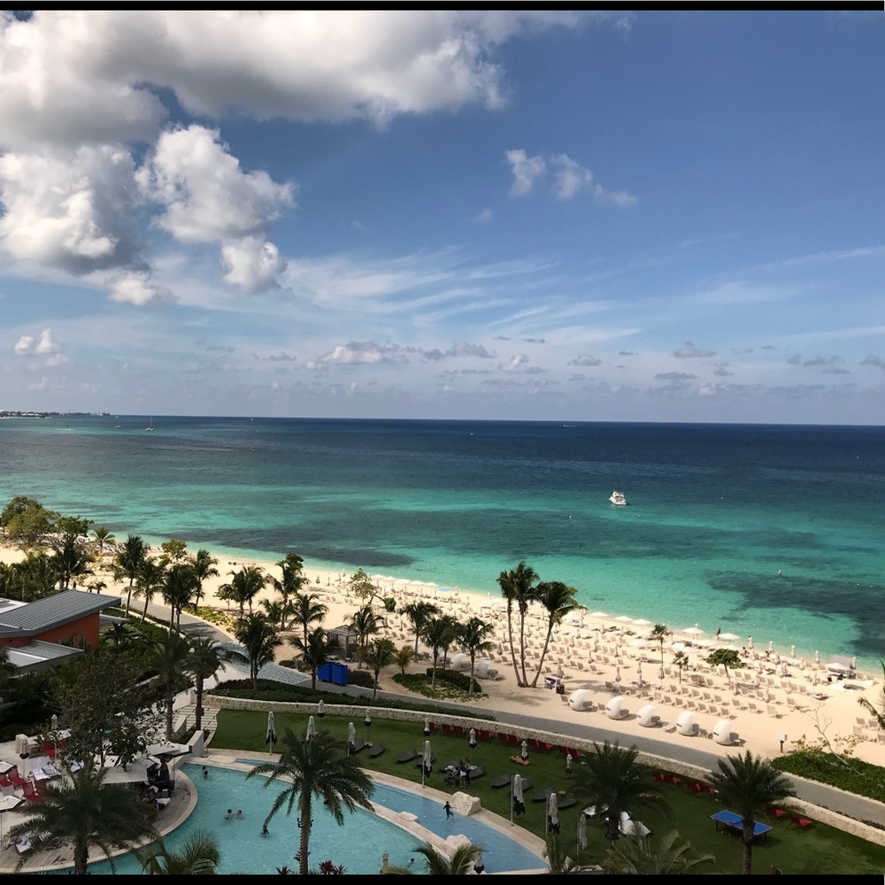 Meet your Posher, Stephanje